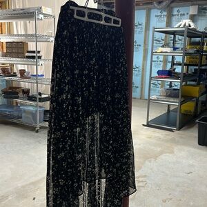 Polyester skirt, short in front and long in back